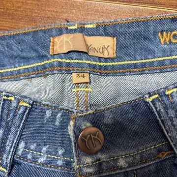 YANDY 데미지 가공 플레어 데님 2.4