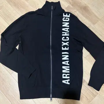 Armani Exchange 블랙 집업 니트