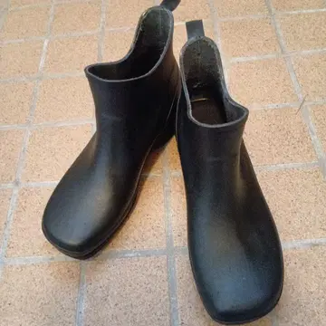 마리 클레어 블랙 숏 레인부츠