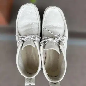 Clarks 화이트 가죽 신발 39