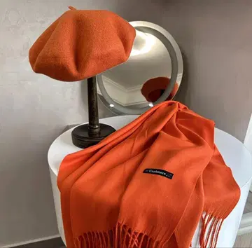 오렌지 울 베레모와 스카프 세트