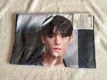 민규 빅 사진 타월 RIGHT HERE mingyu