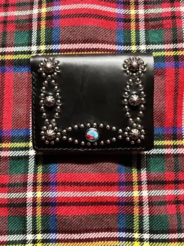 컴팩트 지갑 가죽 캣아이 스터드