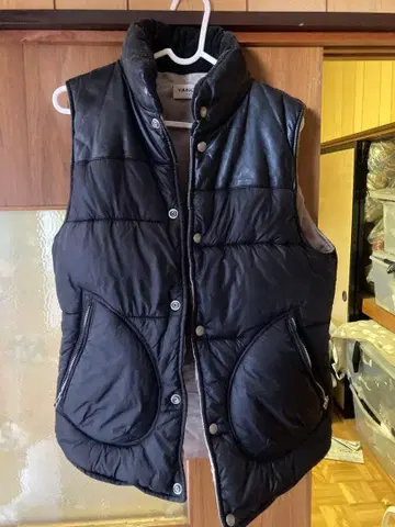 VANQUISH 블랙 다운 베스트 L