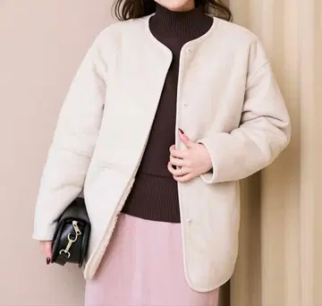 le. coeur blanc: 리버서블 페이크 무스탕 코트 (크림색)