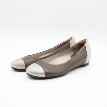 58 새상품 adue 아듀에 천연 가죽 인힐 펌프스 (22.5cm 2E)