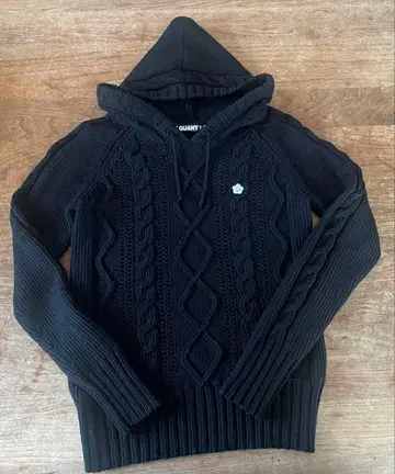 MARY QUANT LONDON 블랙 후드 부착 니트