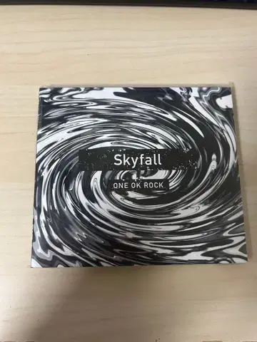 정품 ONE OK ROCK Skyfall CD