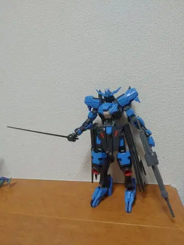 풀 메카닉스 건담 비다르 완성품 상품 동시 300엔 할인