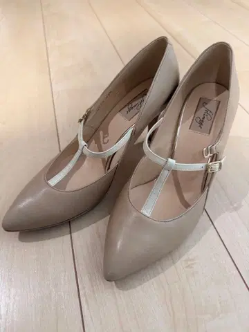 Felimage 베이지 스틸레토 하이힐 T스트랩