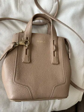 FURLA 베이지 숄더백
