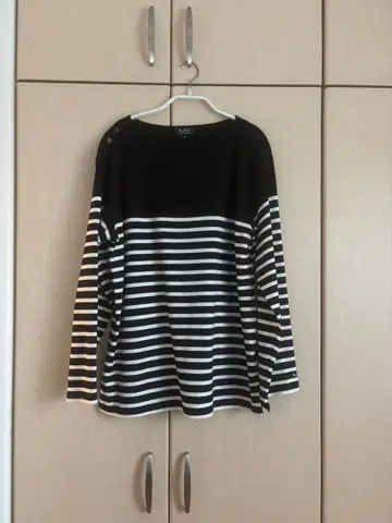 A.P.C. 보더 무늬 긴팔 T셔츠 38 사이즈
