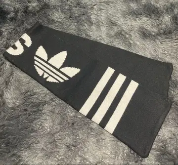 adidas 아디다스 머플러 트레포일