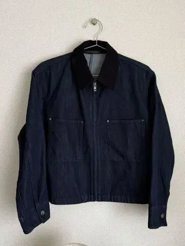 유니클로 집업 숏 자켓 짧은 기장 데님 자켓 옷깃 절개