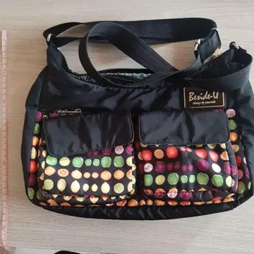 Beside-U 도트 패턴 숄더백