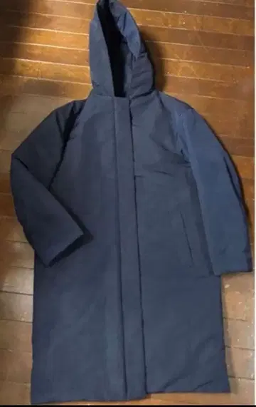 최종 가격 인하 유니클로 하이브리드 다운 코쿤 코트