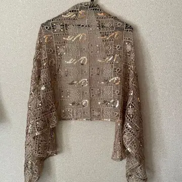 베이지 스팽글 레이스 숄