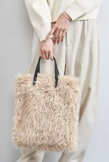 [ 새상품급 ] 유나이티드 애로우즈 컬리 인조 모피 토트백