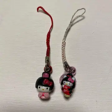 [ 지역 한정 ] 보브컷 헬로키티 스트랩 2개 세트