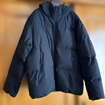 GU 다운 자켓 XL 사이즈 블랙