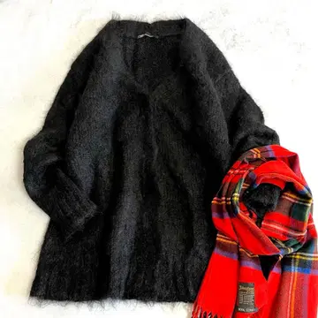 컨디션 최상 플라주 모헤어 V넥 가디건 풀오버 블랙