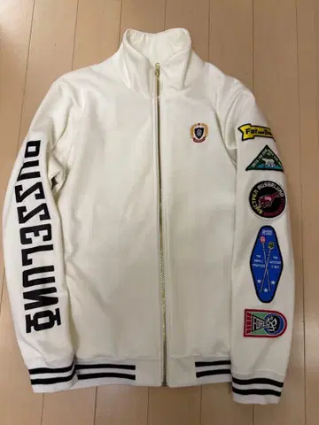 러셀의 집업 자켓