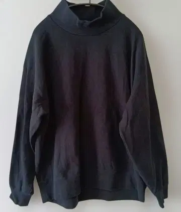 카구레 블랙 터틀넥 긴팔