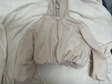 ZARA 베이지 후드 부착 후드티