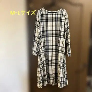 체크 무늬 긴팔 무릎 기장 원피스/M-L 사이즈