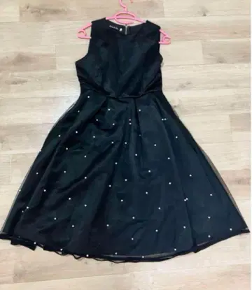 [ 새상품급 ] 2차 모임 드레스 파티드레스 블랙 펄 플레어 블랙 원피스