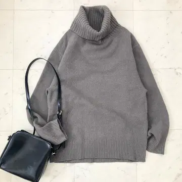 새상품급 두지엠 클라세 미들 게이지 터틀 니트 그레이