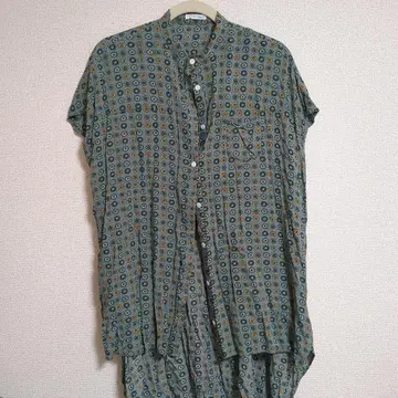 가격 협상 가능 sandy 반팔 셔츠 그린 계열 원형 무늬