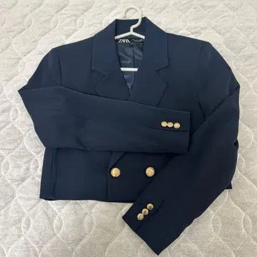 ZARA 미니 기장 자켓 네이비 컬러 S 사이즈