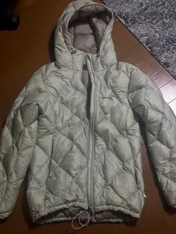 mont-bell 800 라이트 알파인 다운 남성용도 착용 가능