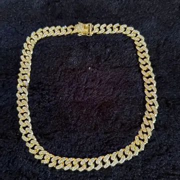 골드 체인 목걸이