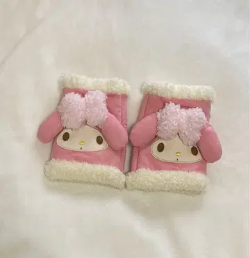 새상품급 2012년 마이멜로디 복슬복슬 장갑