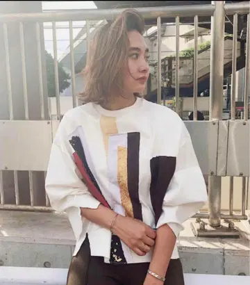 Ameri VINTAGE FUDE ART TOP 맨투맨 상의