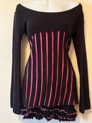 Sugar Gloss 긴팔 스트라이프 상의 & 미니 스커트 세트