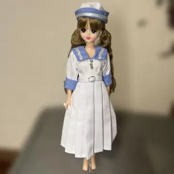 타카라 세일러 원피스 아웃핏만입니다