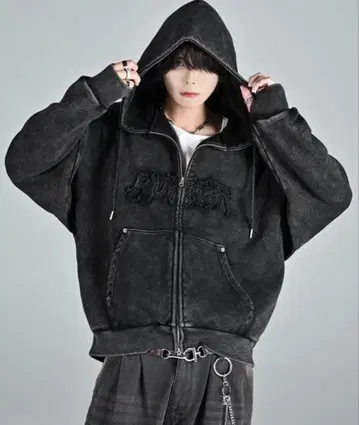 ADLAR 블랙 지퍼 후드티