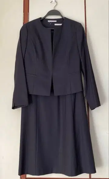 [ 새상품급 ] AOKI LES MUES 네이비 원피스 자켓 세트 11호