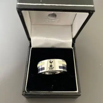 토트넘 티타늄 반지 스트라이프 디자인