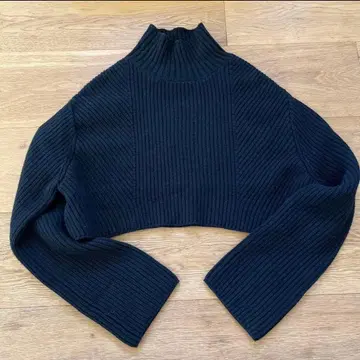 CITY 니트 리브 하이넥 크롭 스웨터 블랙 프리 사이즈