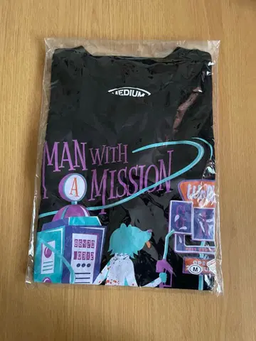 맨 위드 어 미션 롱티 M 사이즈