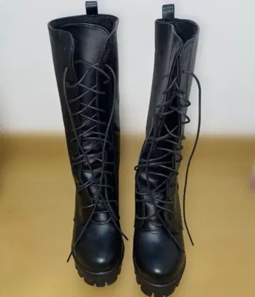 Guoyupika 여성용 미들 기장 레이스업 부츠