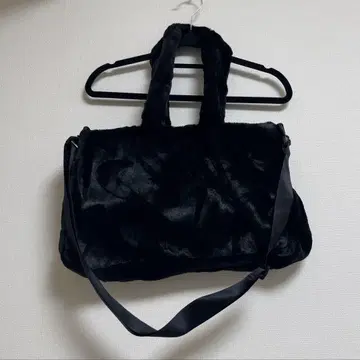 NIKE 블랙 퍼 2way 숄더백