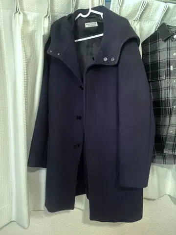 BEAUTY&YOUTH 네이비 후드 부착 코트