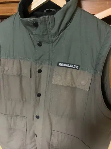 WORKING CLASS ZERO 베스트 카키/브라운