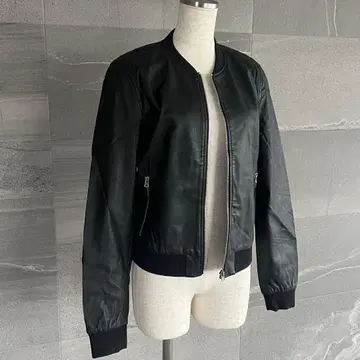 ZARA 가죽 블루종 아우터