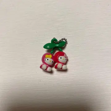 [ 지역 한정판 ] 헬로키티 체리 스트랩